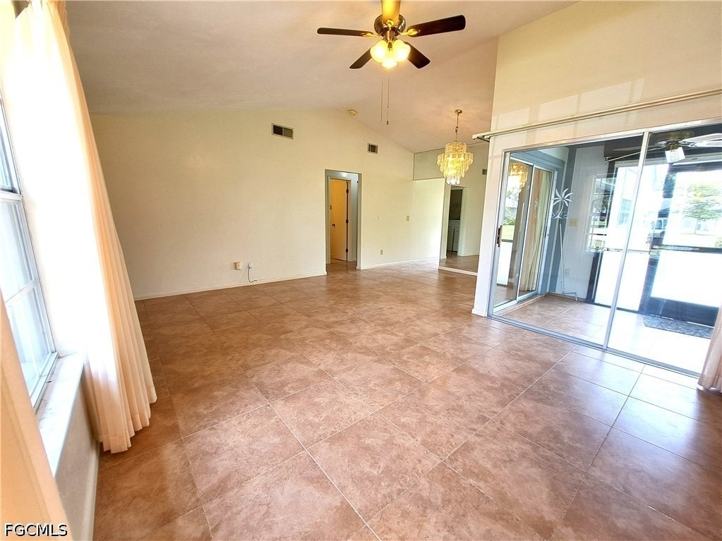 10525 Putnam Court - Photo 5