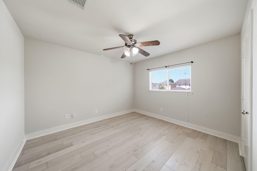 6146 Settlers Lake Circle W - Photo 7