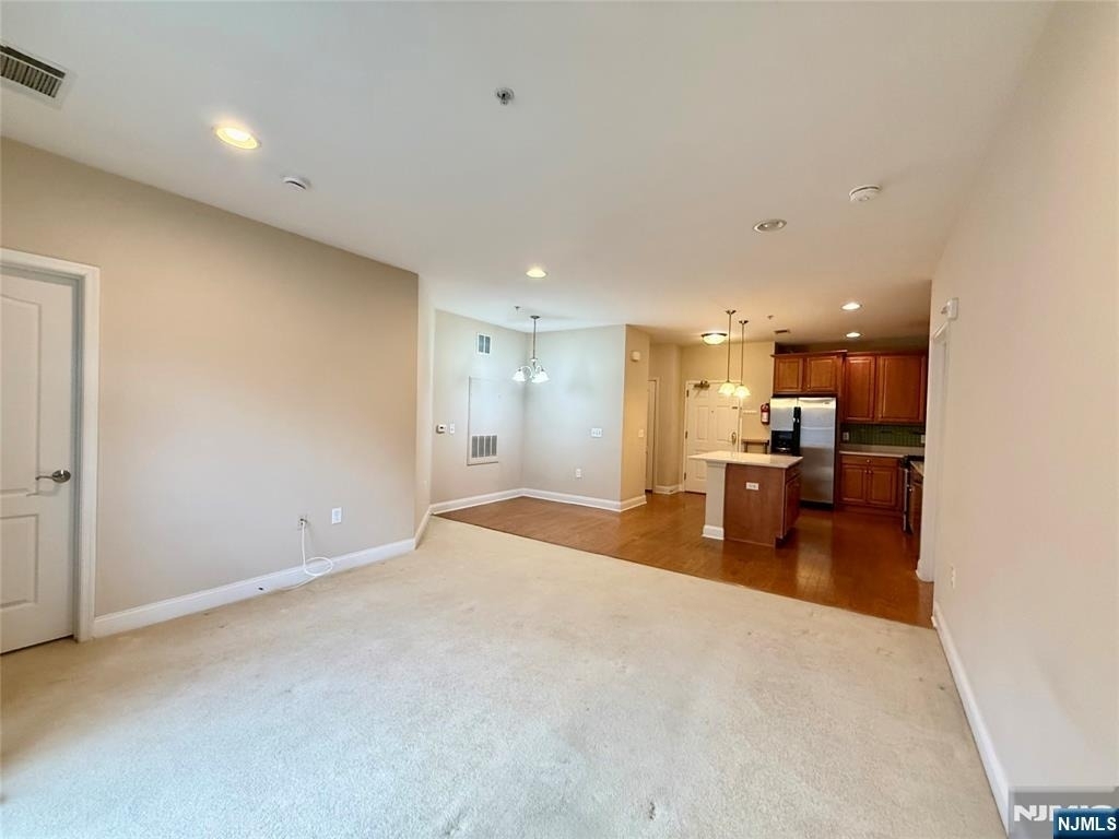 2214 Ramapo - Photo 4