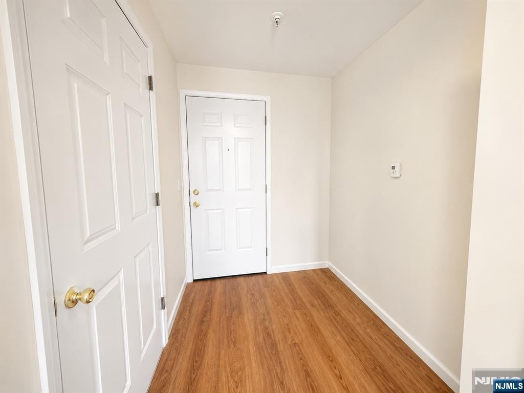 40-70 Watchung - Photo 3