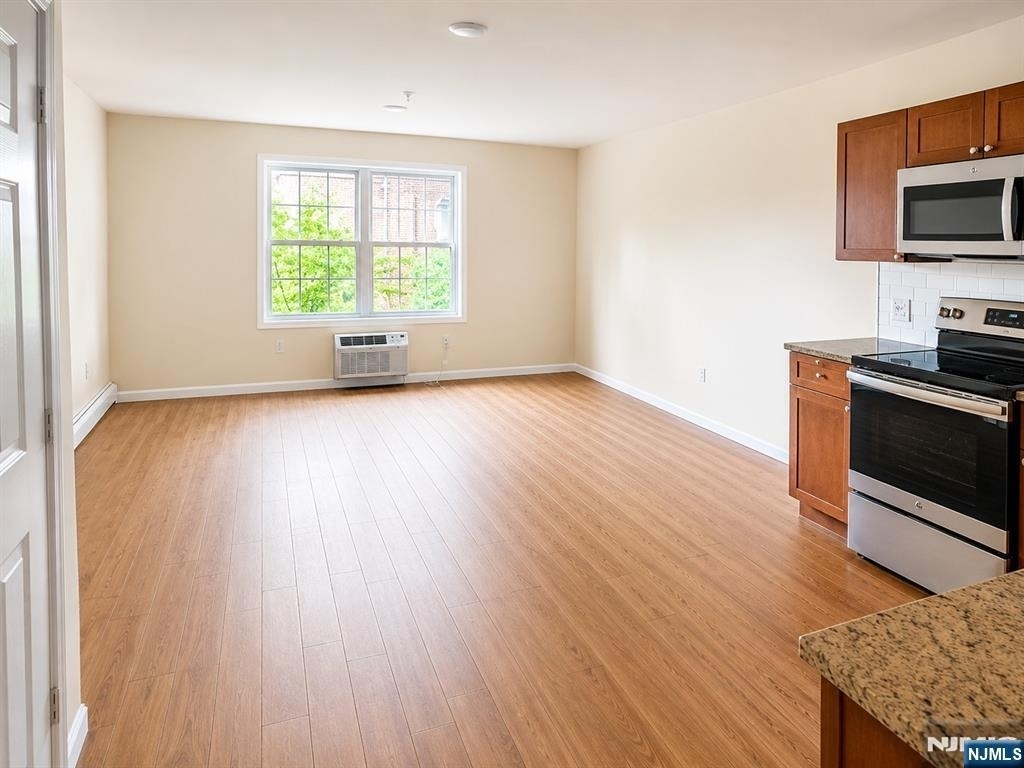 40-70 Watchung - Photo 5