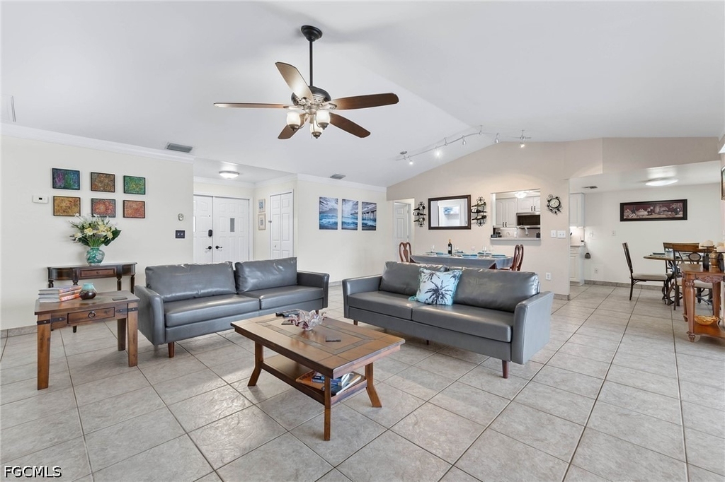 1327 Se 17th Street - Photo 19
