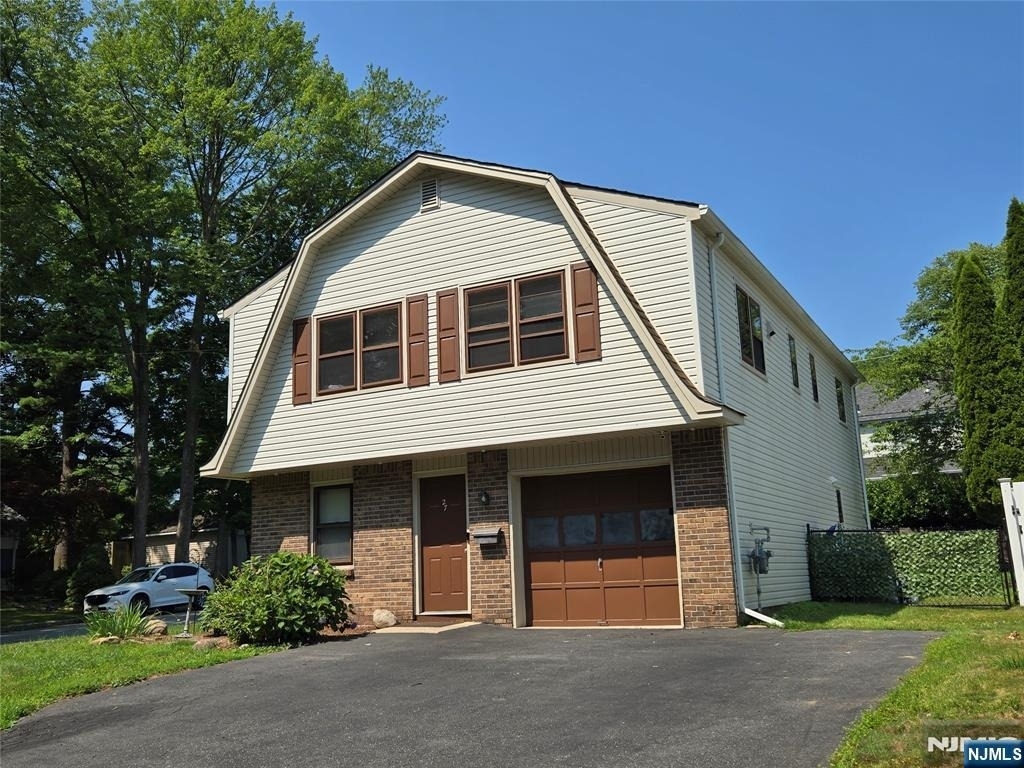 27 Beech - Photo 0