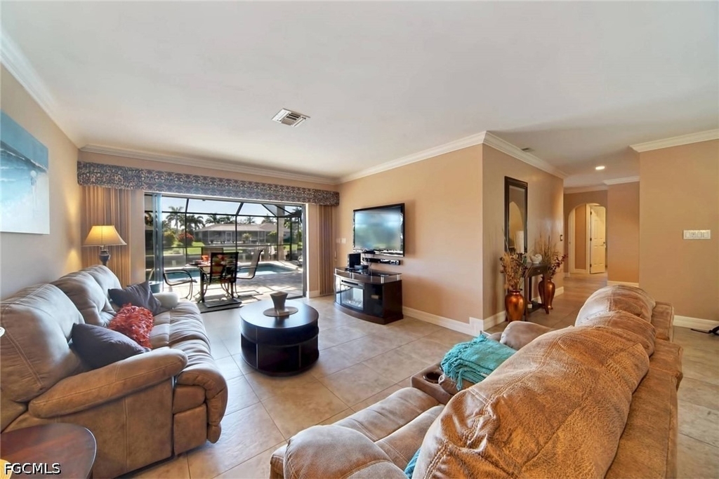 1704 Savona Parkway - Photo 4