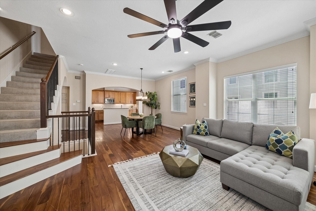 5610 Kiam Street - Photo 0