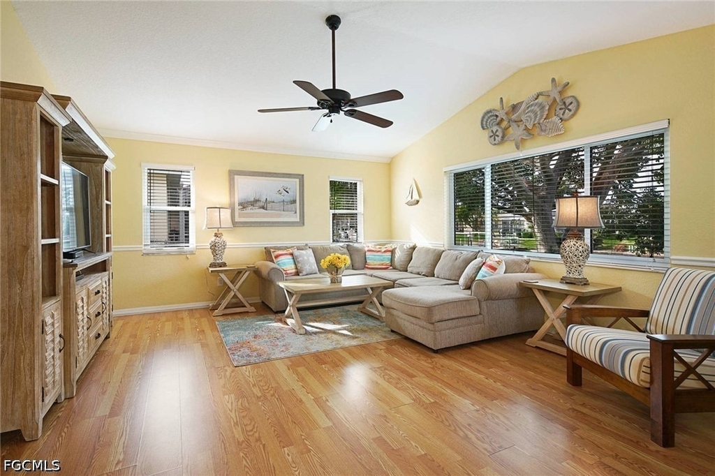 4138 Sw 5th Avenue - Photo 9