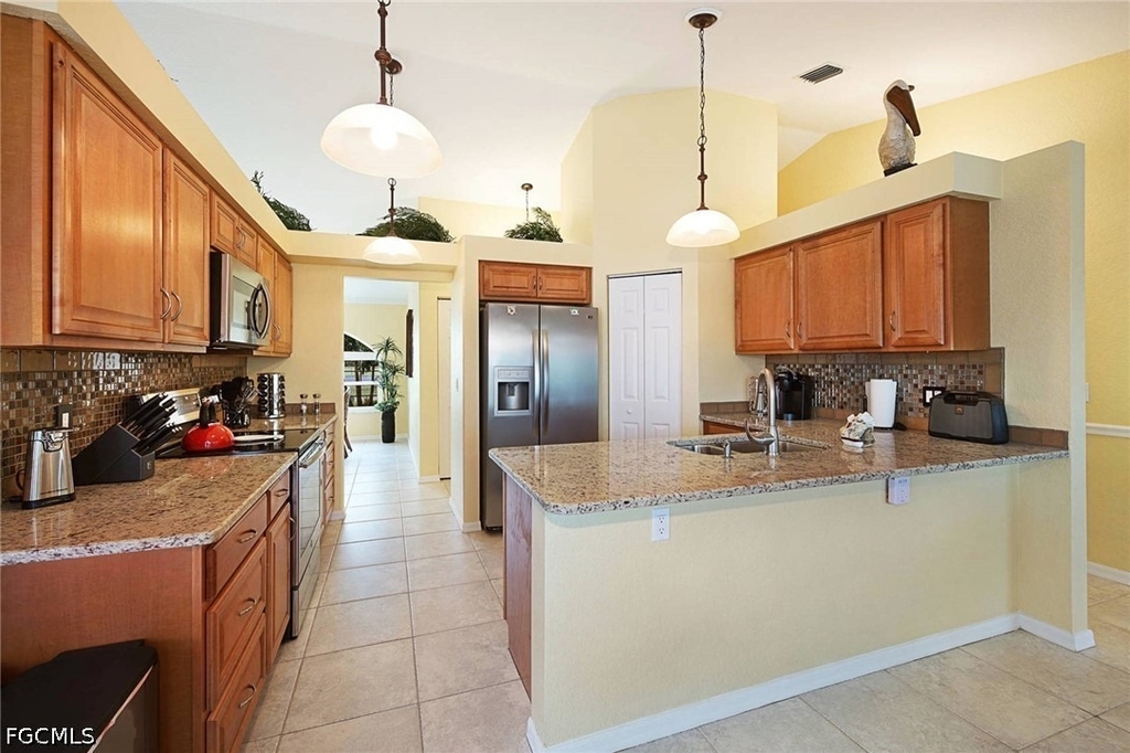 4138 Sw 5th Avenue - Photo 11