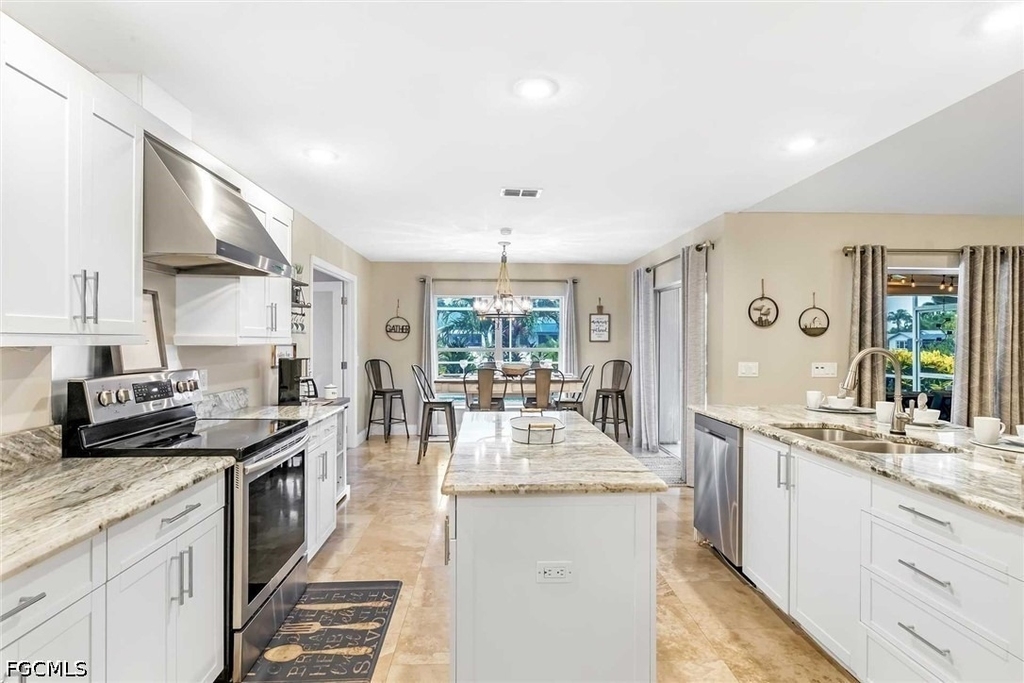 1026 Se 30th Street - Photo 6