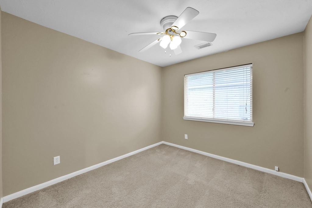 506 Paradise Lane - Photo 15