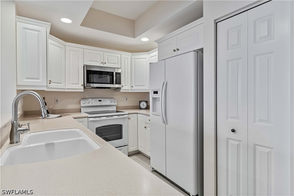 1001 Arbor Lake Drive - Photo 9