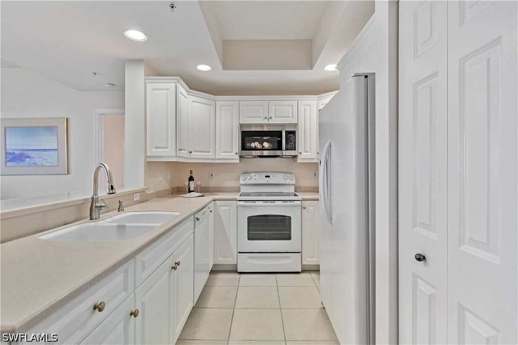 1001 Arbor Lake Drive - Photo 7