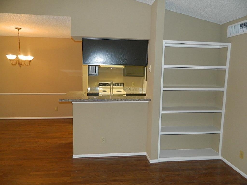 2120 El Paseo Street - Photo 4