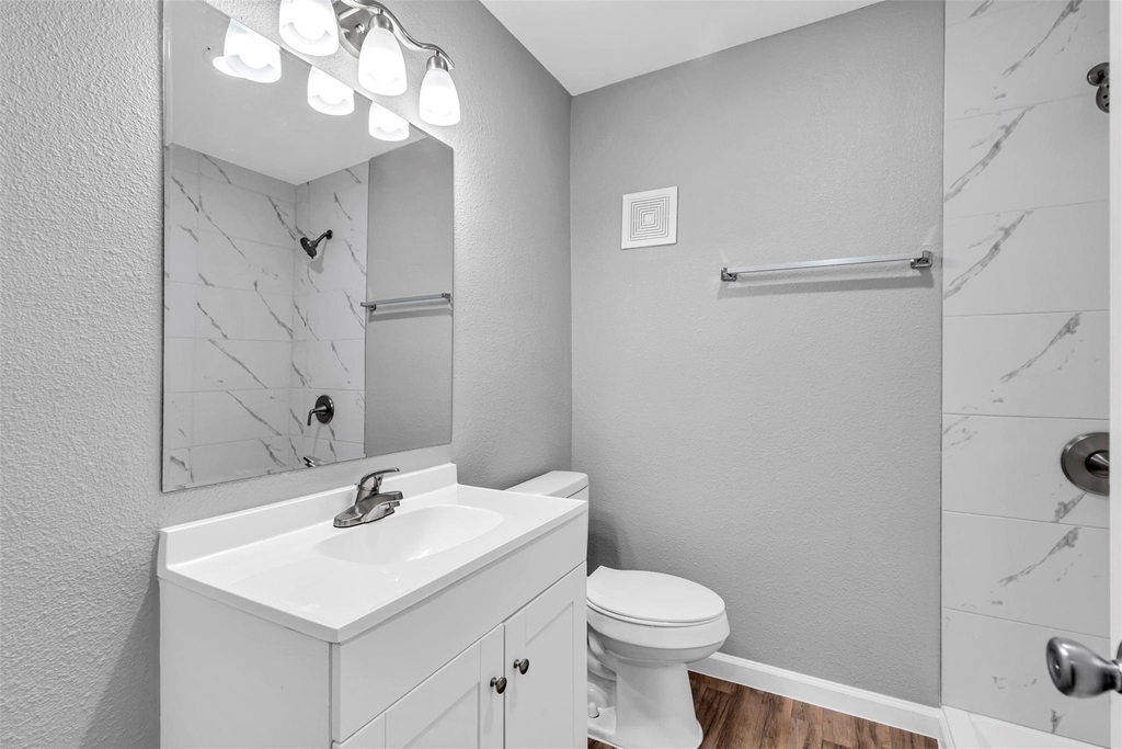 1840 Richmond Avenue - Photo 10