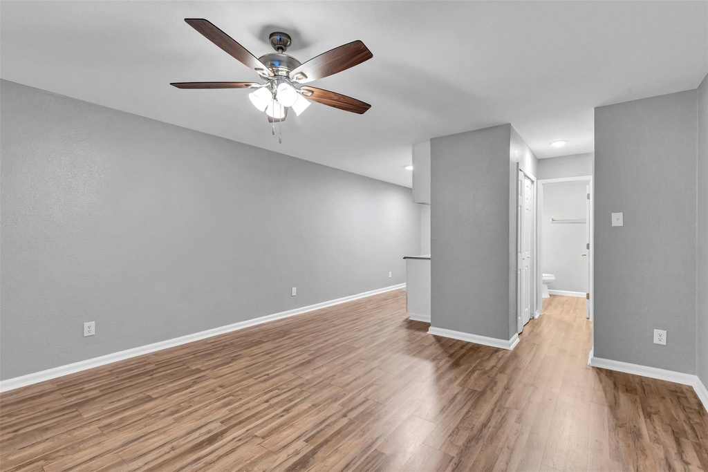 1840 Richmond Avenue - Photo 3
