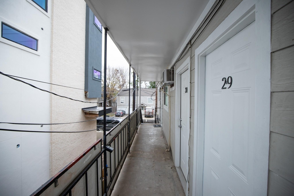 1840 Richmond Avenue - Photo 14