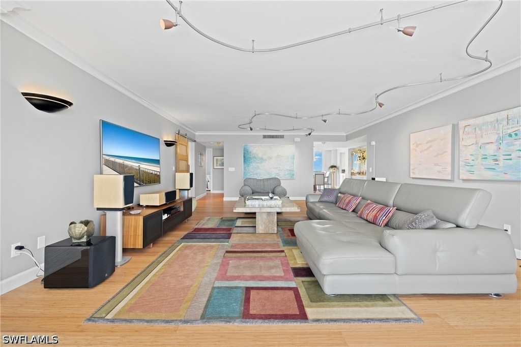 10691 Gulf Shore Drive - Photo 8