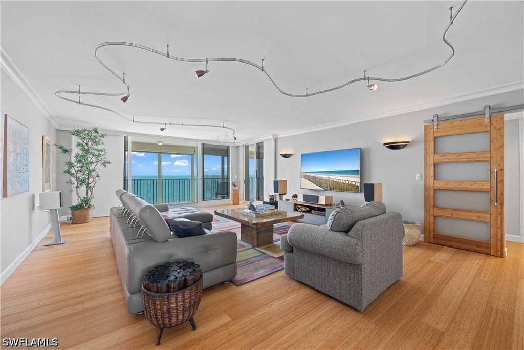 10691 Gulf Shore Drive - Photo 3