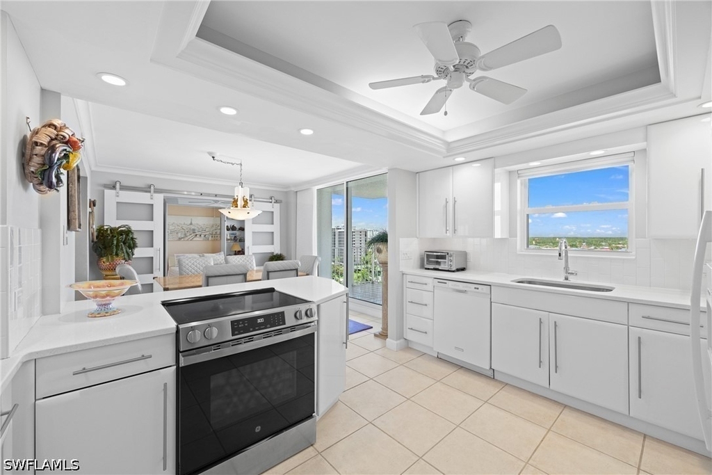 10691 Gulf Shore Drive - Photo 14