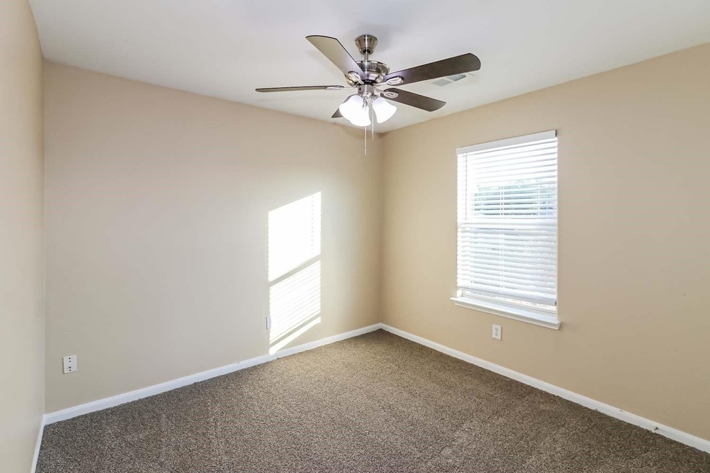 4606 Canadian River Court - Photo 8