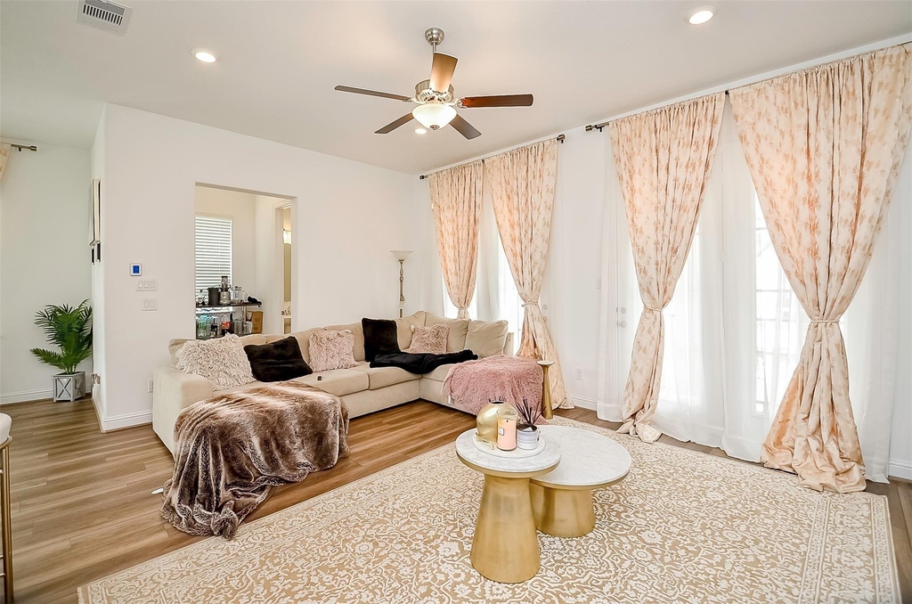 11021 Mikula Drive - Photo 7
