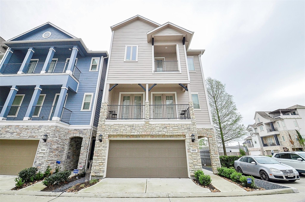 11021 Mikula Drive - Photo 0