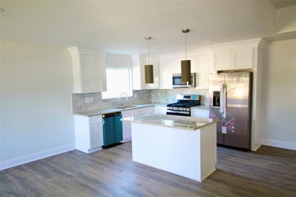 11514 Quincewood Drive - Photo 3