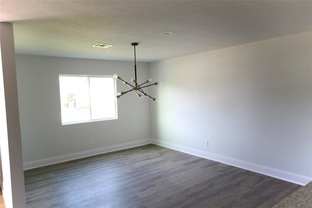 11514 Quincewood Drive - Photo 5