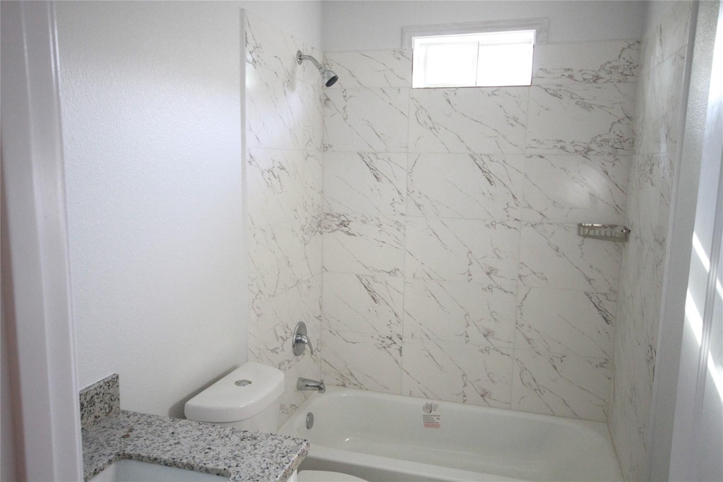 11514 Quincewood Drive - Photo 4