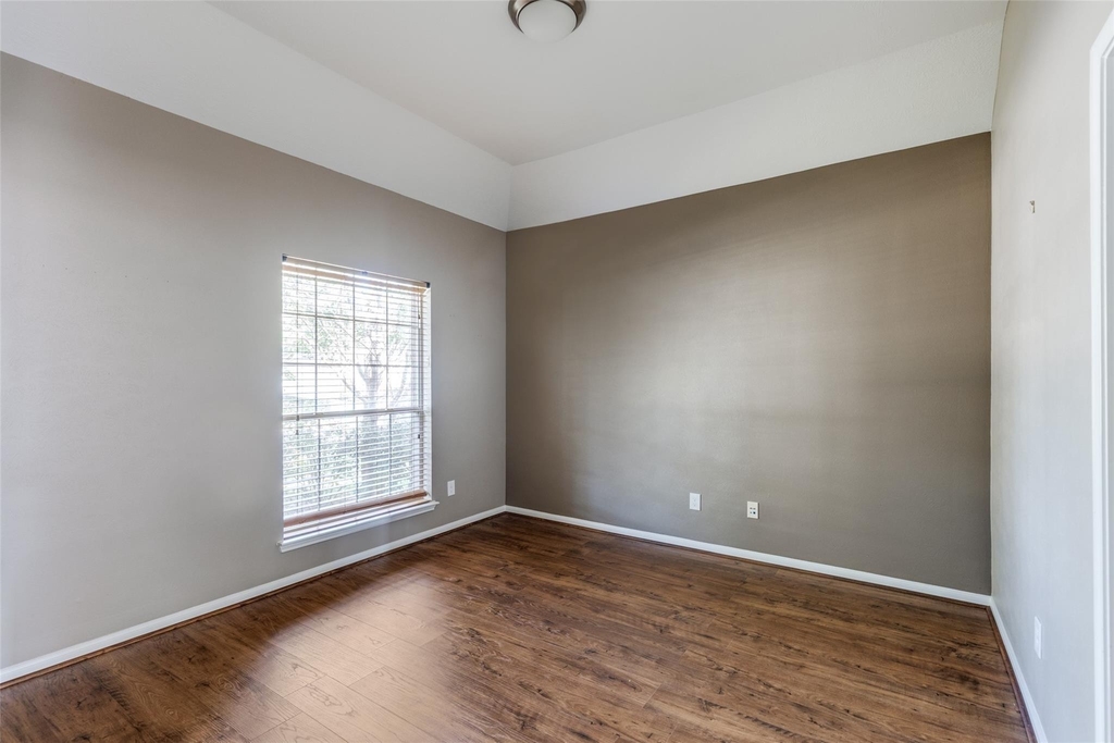 24915 Garnet Shadow Lane - Photo 9