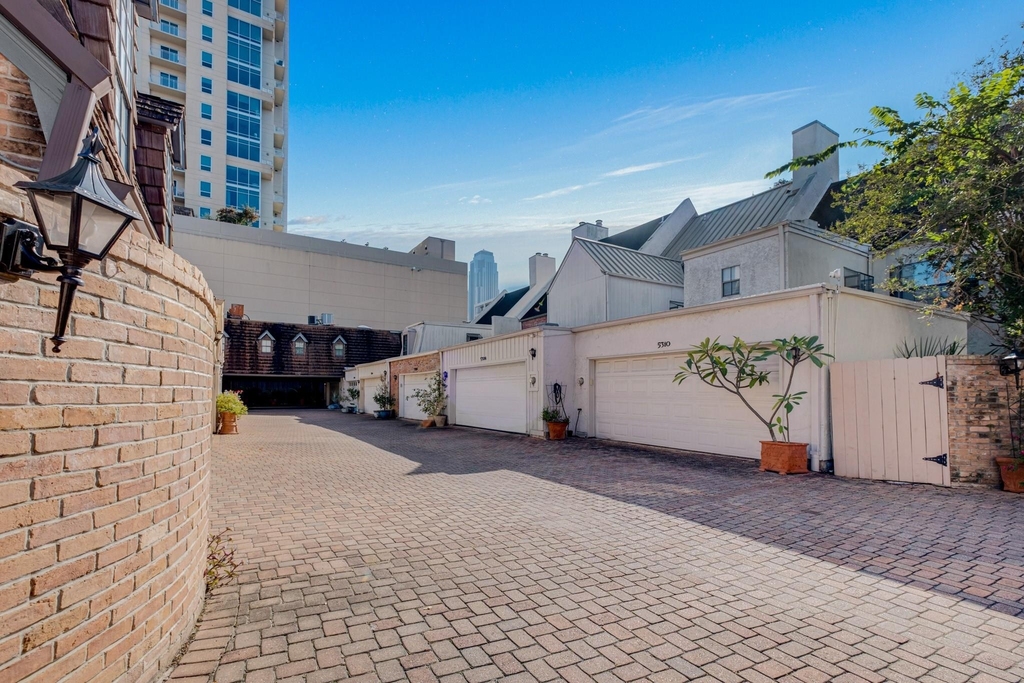 5304 Brownway Street - Photo 29