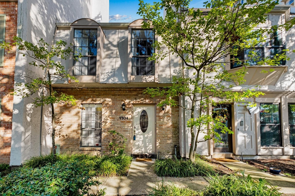 5304 Brownway Street - Photo 0