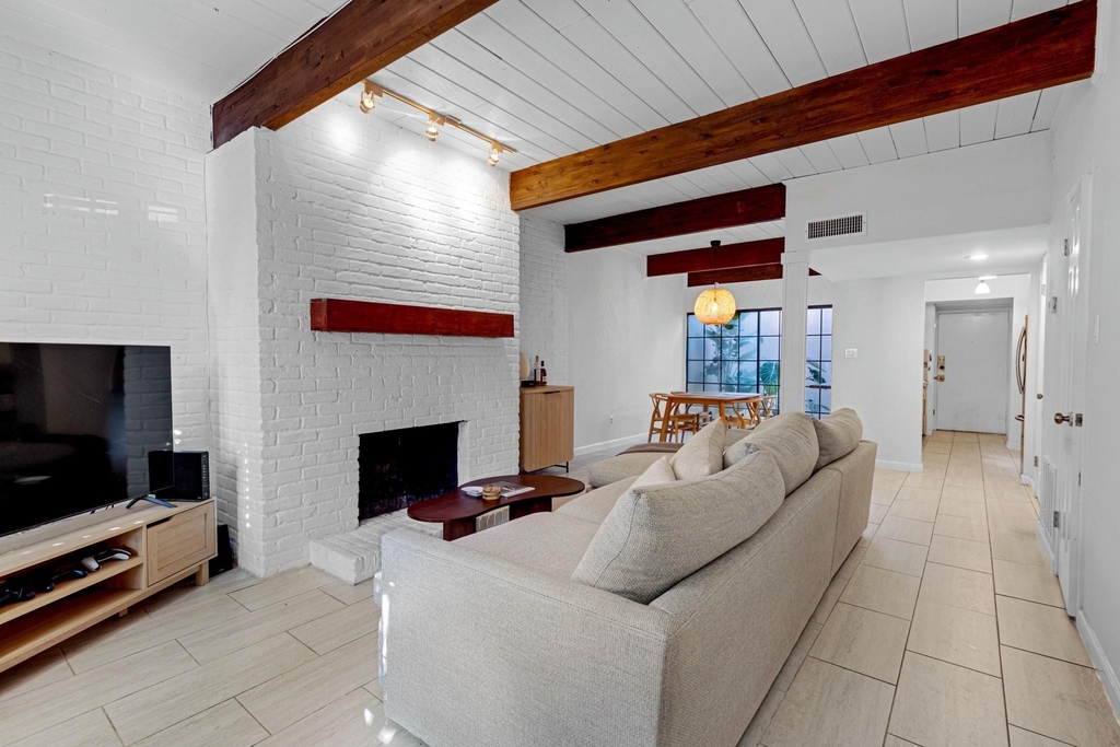 5304 Brownway Street - Photo 2