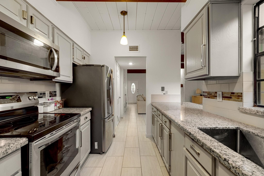 5304 Brownway Street - Photo 14