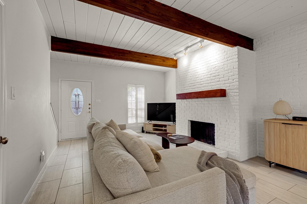 5304 Brownway Street - Photo 4