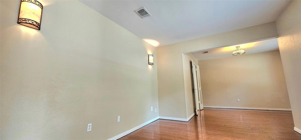 22 W Broken Oak Court - Photo 2