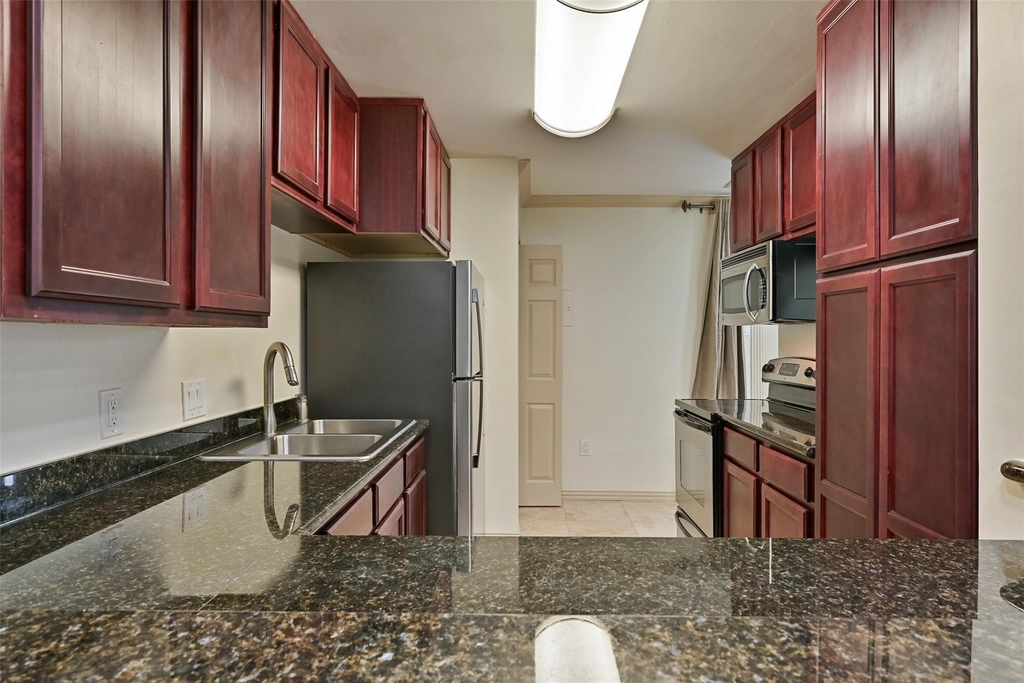 402 Postoffice - Photo 4
