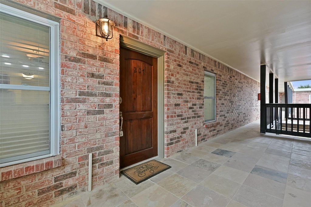 402 Postoffice - Photo 22