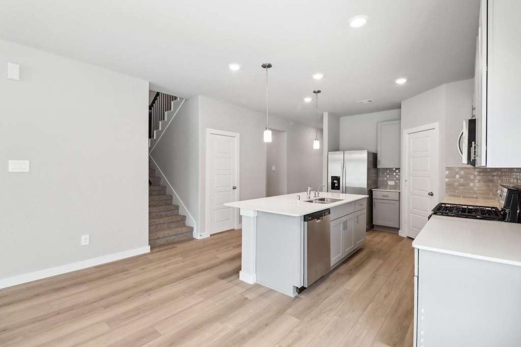 18075 Martin Pines Drive - Photo 7