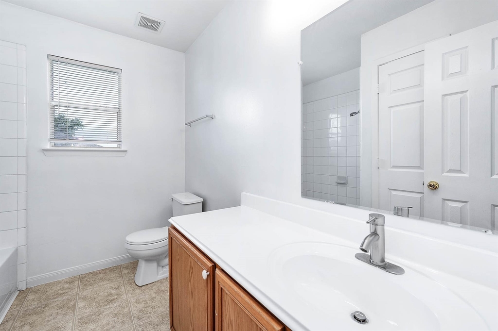 17219 Morning Blossom Place - Photo 21