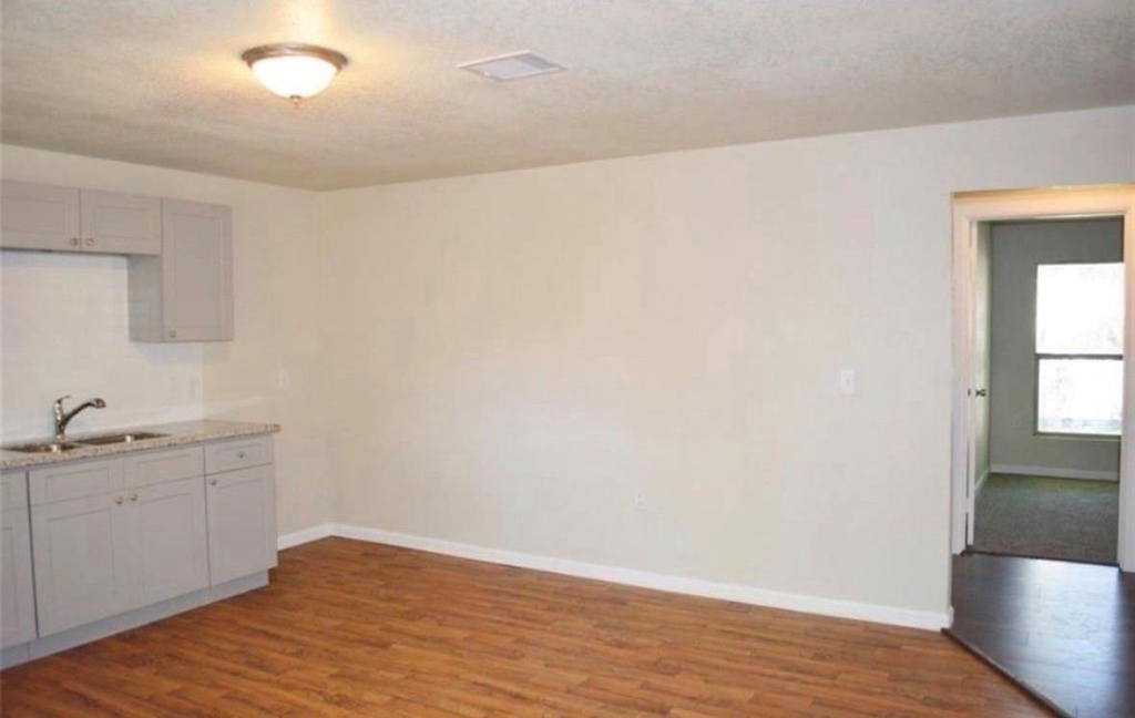 7318 Laredo Street - Photo 5