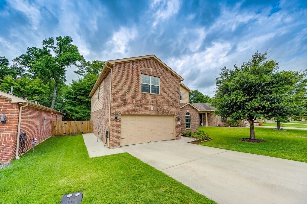 7546 Fettle Lane - Photo 1