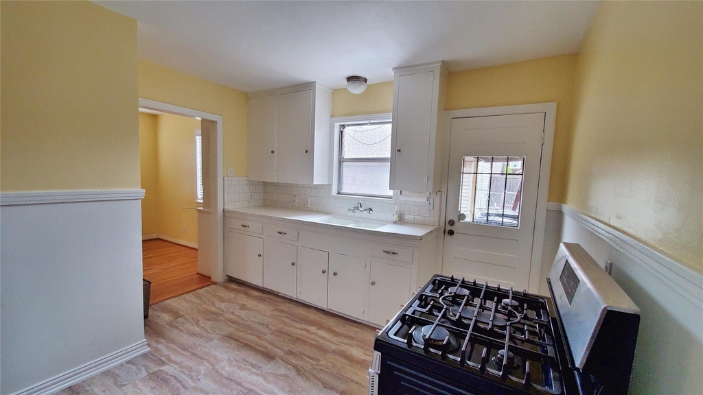2018 Mcclendon Street - Photo 4