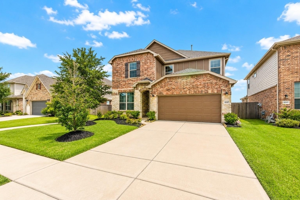 5047 Royal Amber Lane - Photo 2