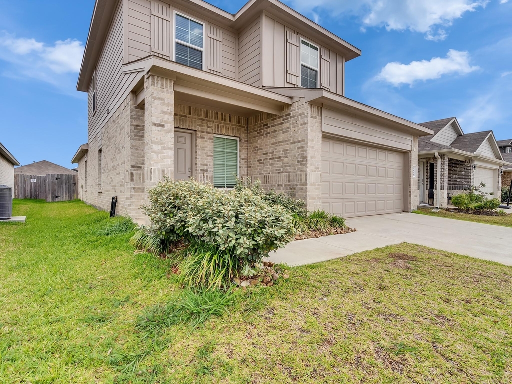 5431 Tuscany Hills Lane - Photo 0