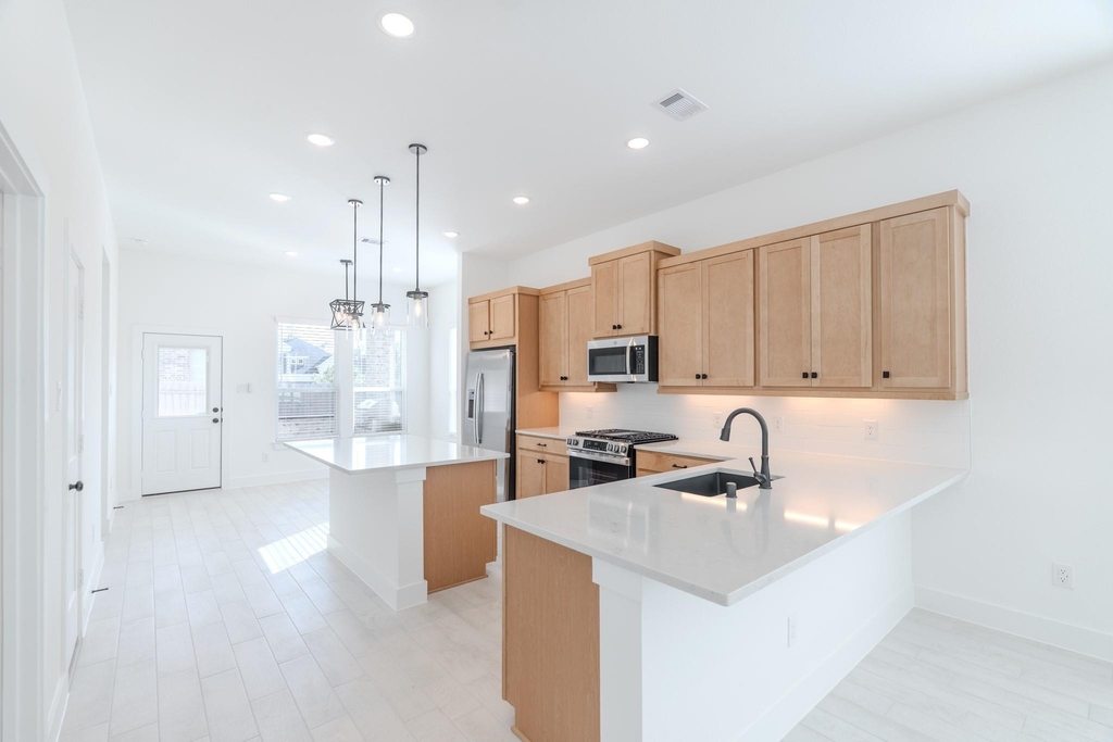 10472 Wild Rice Street - Photo 10