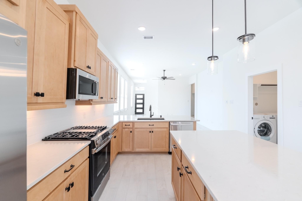 10472 Wild Rice Street - Photo 2
