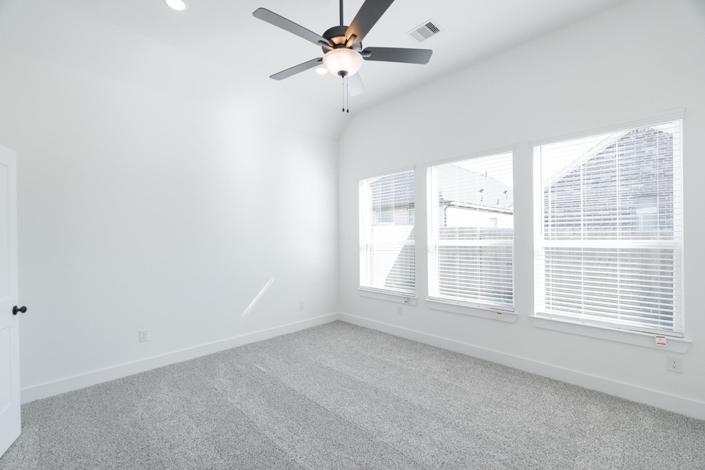 10472 Wild Rice Street - Photo 17