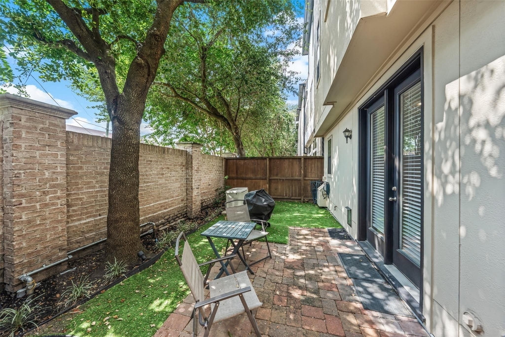 1629 Upland Lakes - Photo 18