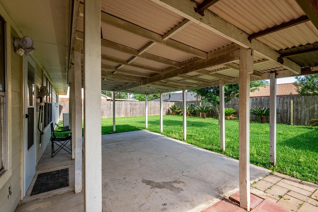 9742 Charmont Road - Photo 24