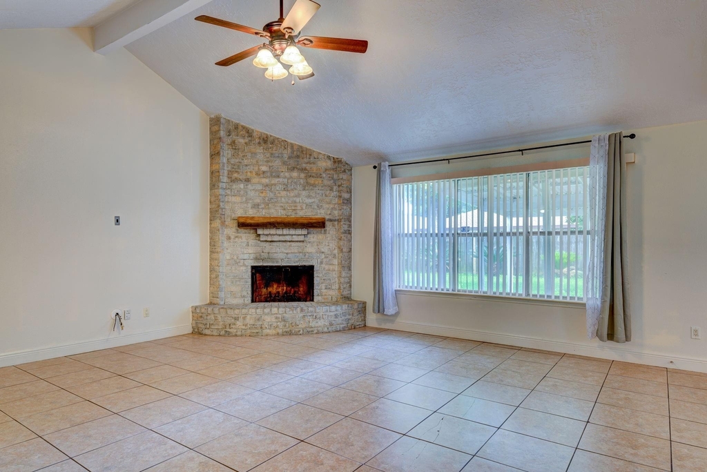9742 Charmont Road - Photo 5